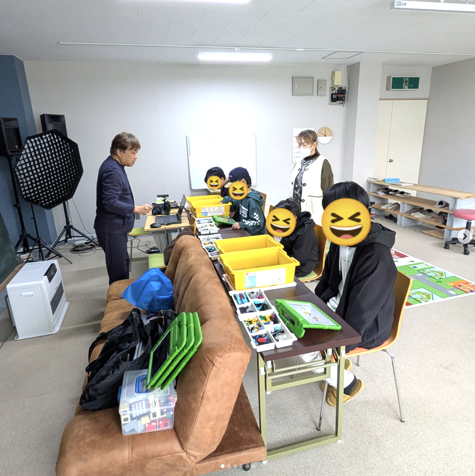 学院の様子 1
